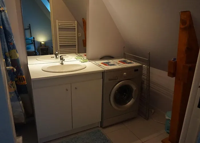 2 Pieces Avec Piscine Et Parking Prive, Proche Plage, - Fr-1-465-26 Merville-Franceville-Plage